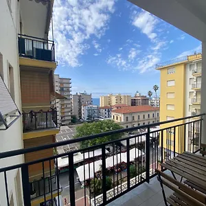 la-perla-marina.hotelitalianriviera.com/